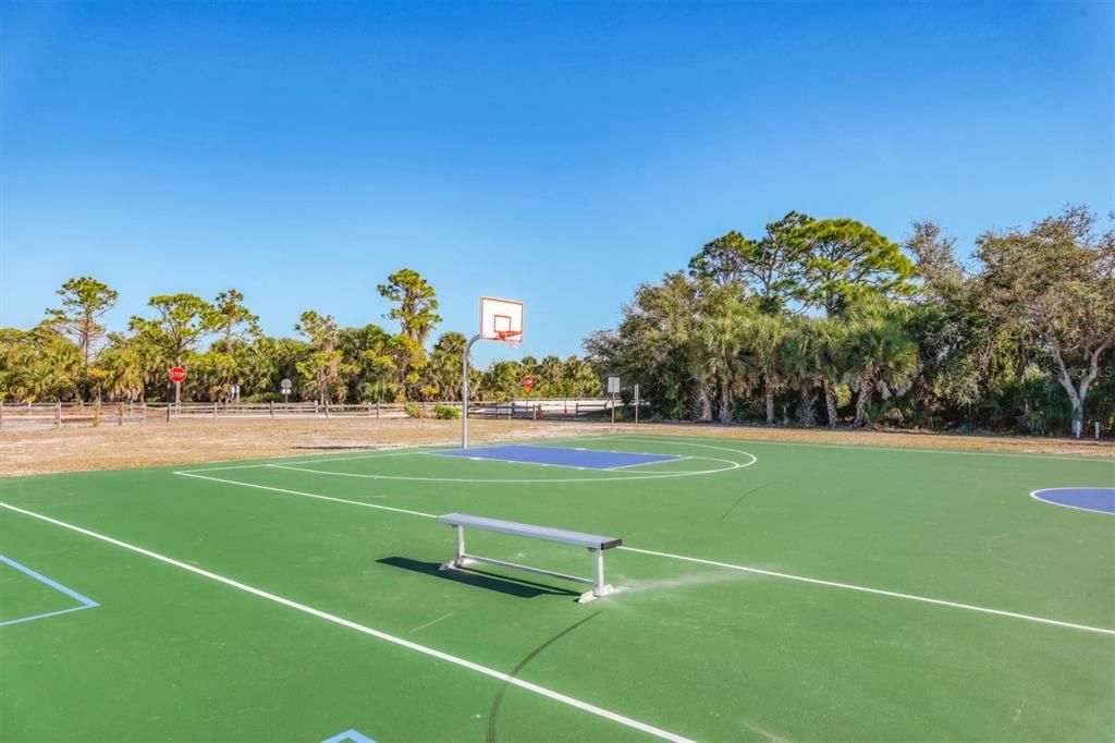 For Sale: $355,000 (3 beds, 2 baths, 1584 Square Feet)