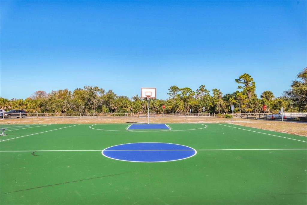 For Sale: $355,000 (3 beds, 2 baths, 1584 Square Feet)