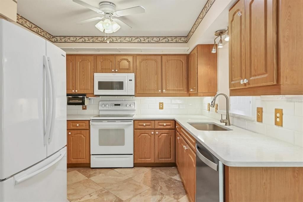 For Sale: $355,000 (3 beds, 2 baths, 1584 Square Feet)