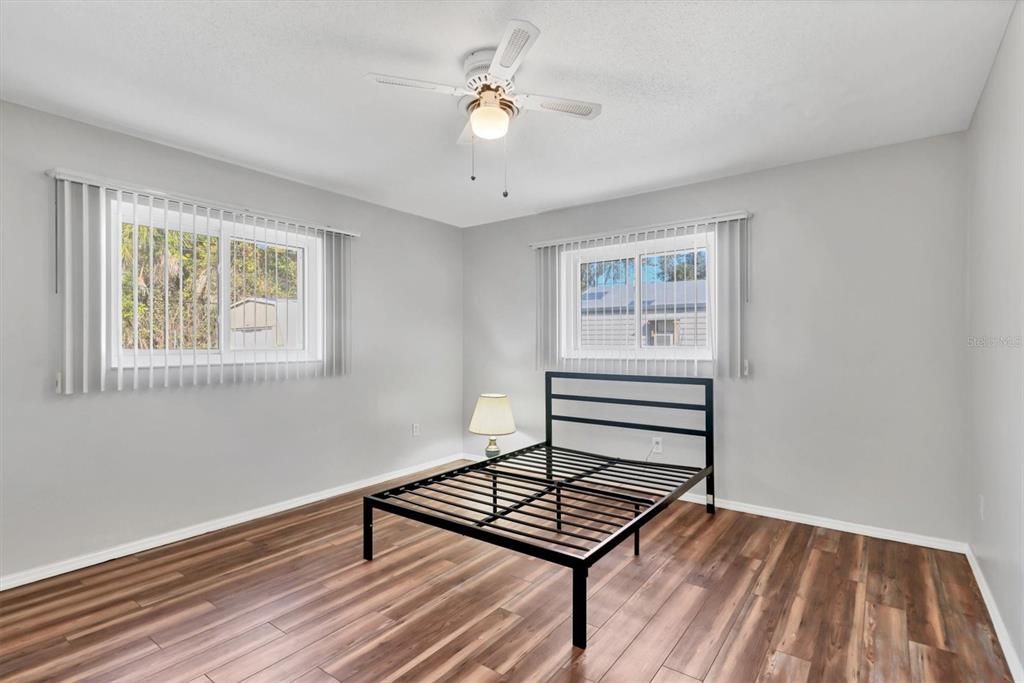 For Sale: $355,000 (3 beds, 2 baths, 1584 Square Feet)