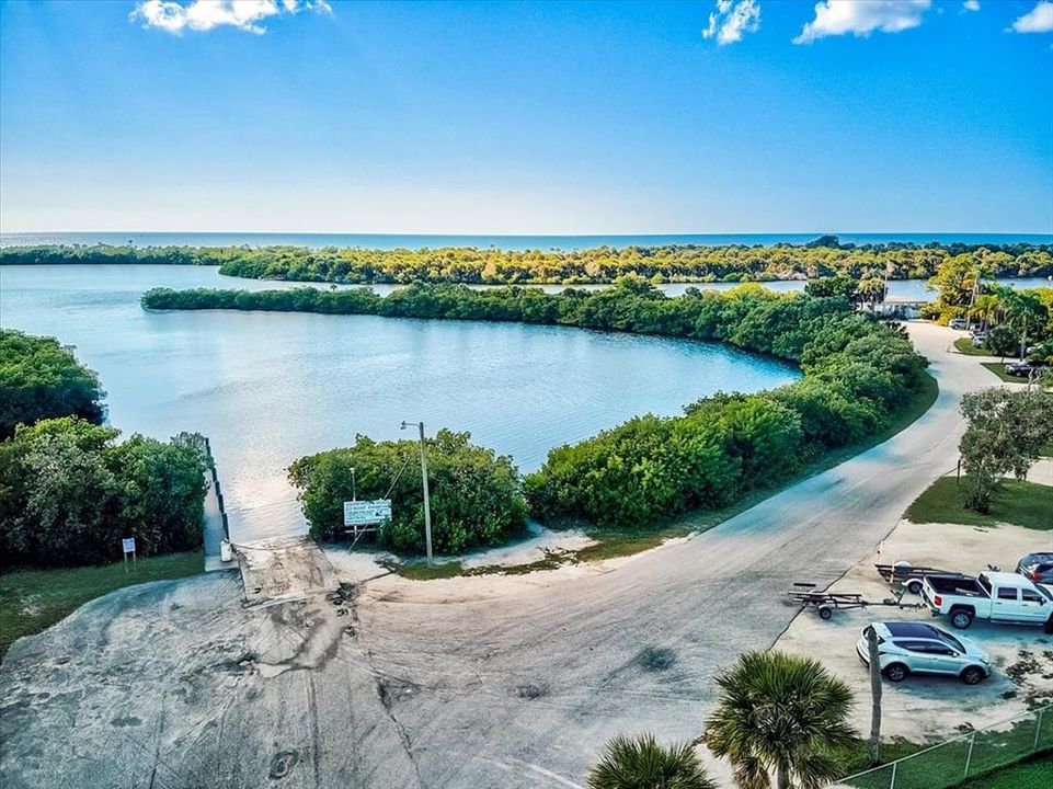 For Sale: $355,000 (3 beds, 2 baths, 1584 Square Feet)