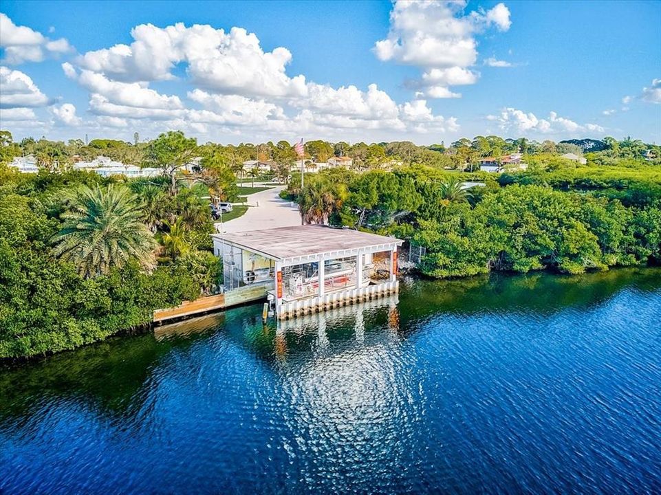 For Sale: $355,000 (3 beds, 2 baths, 1584 Square Feet)