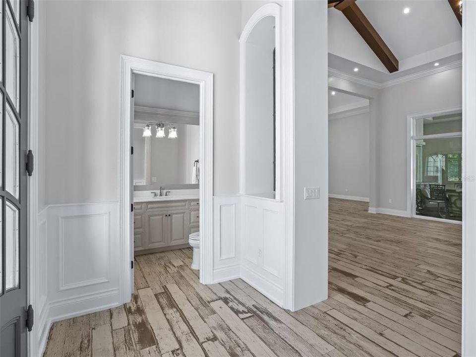 En Venta: $3,599,000 (5 camas, 5 baños, 4002 Pies cuadrados)