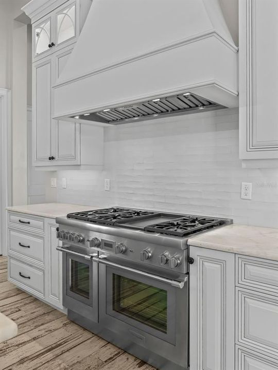 En Venta: $3,599,000 (5 camas, 5 baños, 4002 Pies cuadrados)