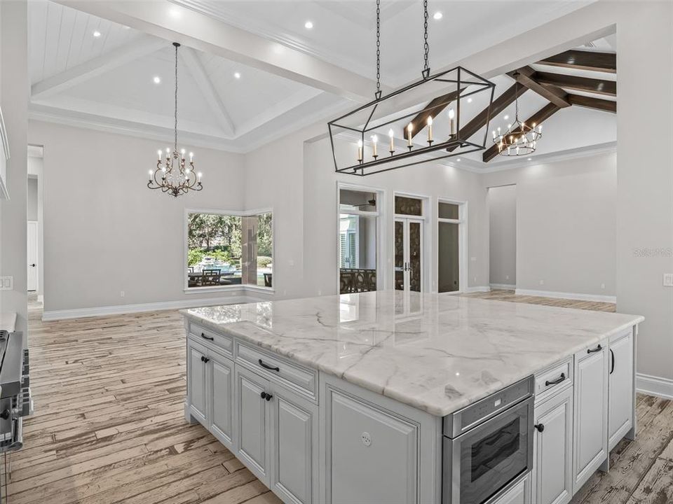 En Venta: $3,599,000 (5 camas, 5 baños, 4002 Pies cuadrados)