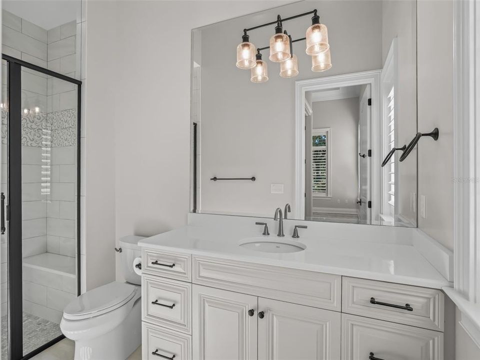 En Venta: $3,599,000 (5 camas, 5 baños, 4002 Pies cuadrados)