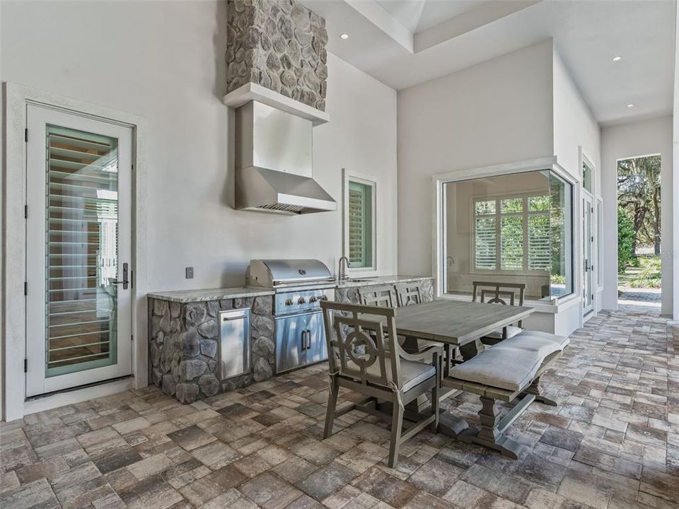 En Venta: $3,599,000 (5 camas, 5 baños, 4002 Pies cuadrados)