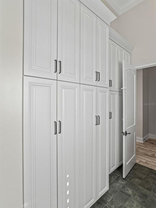 En Venta: $3,599,000 (5 camas, 5 baños, 4002 Pies cuadrados)