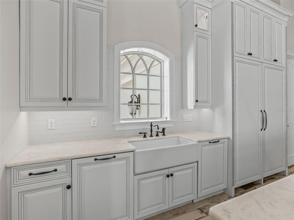 En Venta: $3,599,000 (5 camas, 5 baños, 4002 Pies cuadrados)