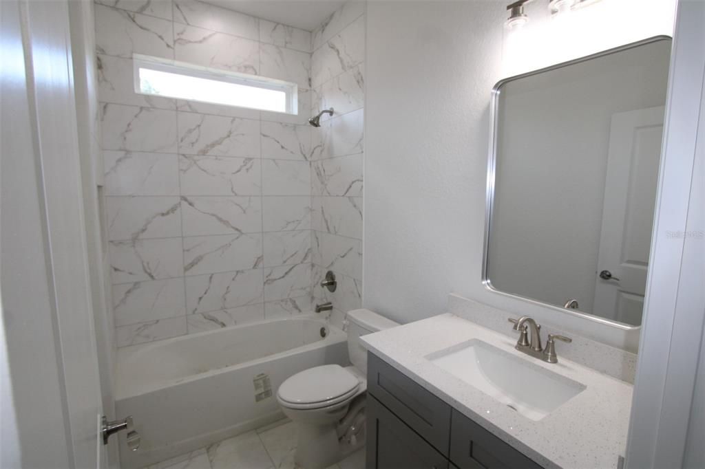 For Sale: $309,900 (4 beds, 3 baths, 1865 Square Feet)