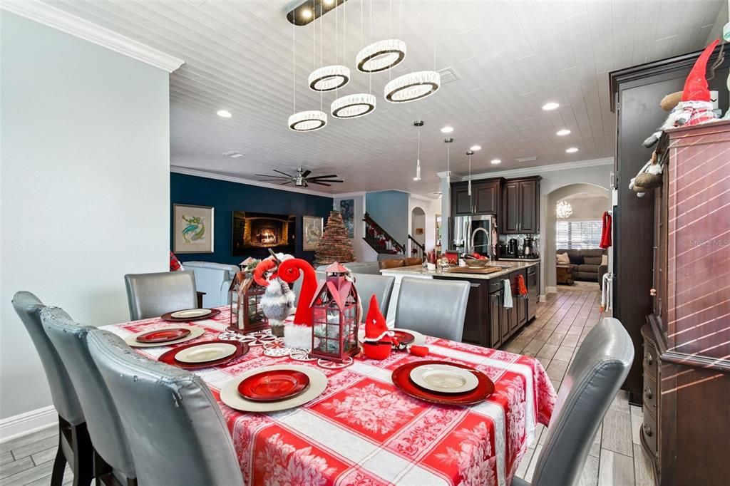 For Sale: $685,000 (5 beds, 3 baths, 3316 Square Feet)