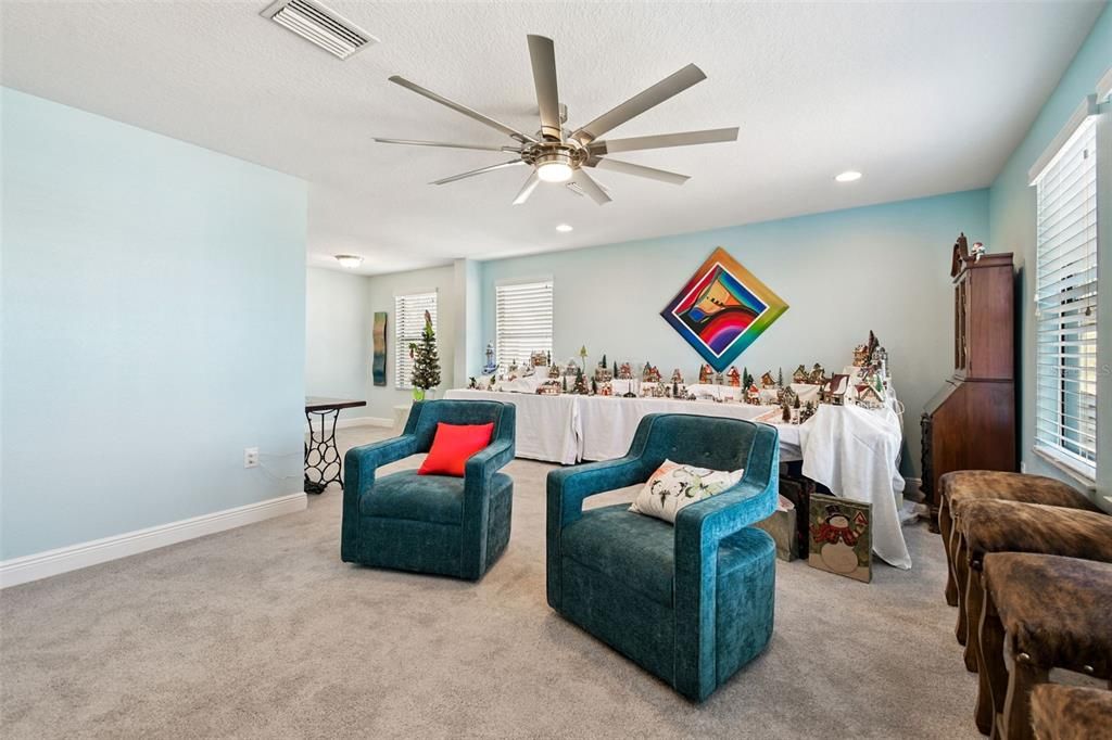 For Sale: $685,000 (5 beds, 3 baths, 3316 Square Feet)