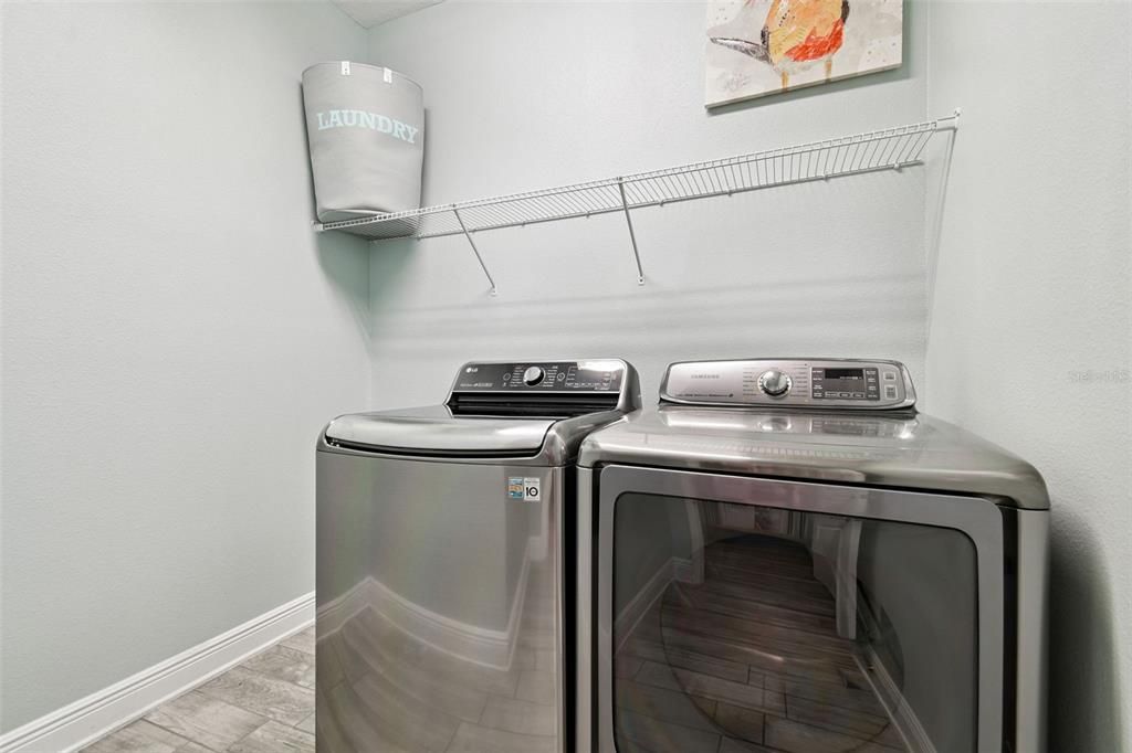 For Sale: $685,000 (5 beds, 3 baths, 3316 Square Feet)