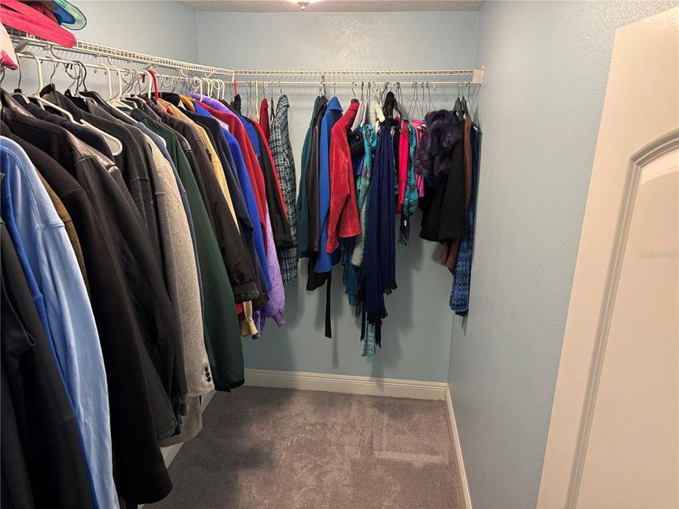 For Sale: $685,000 (5 beds, 3 baths, 3316 Square Feet)