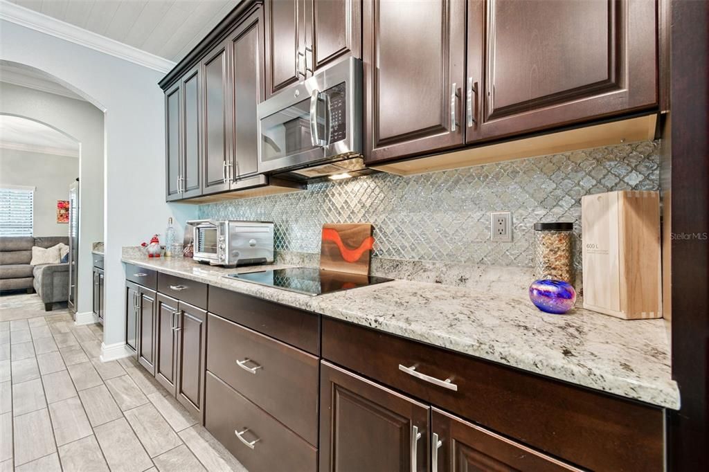 For Sale: $685,000 (5 beds, 3 baths, 3316 Square Feet)