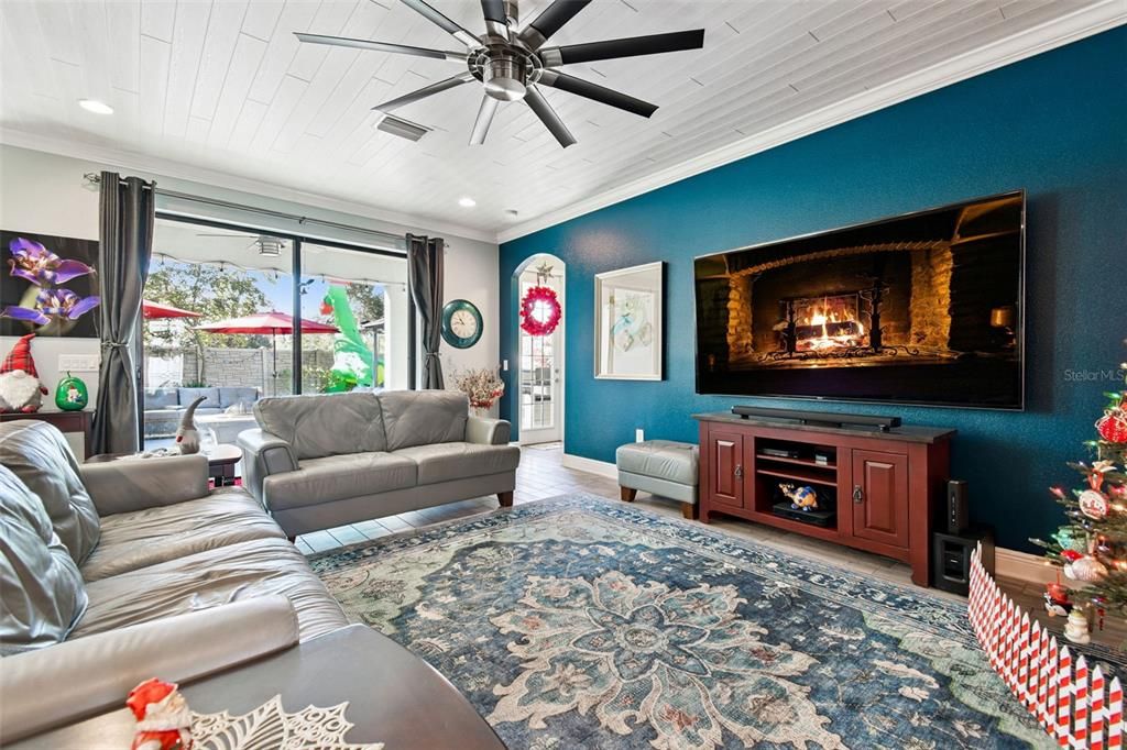 For Sale: $685,000 (5 beds, 3 baths, 3316 Square Feet)