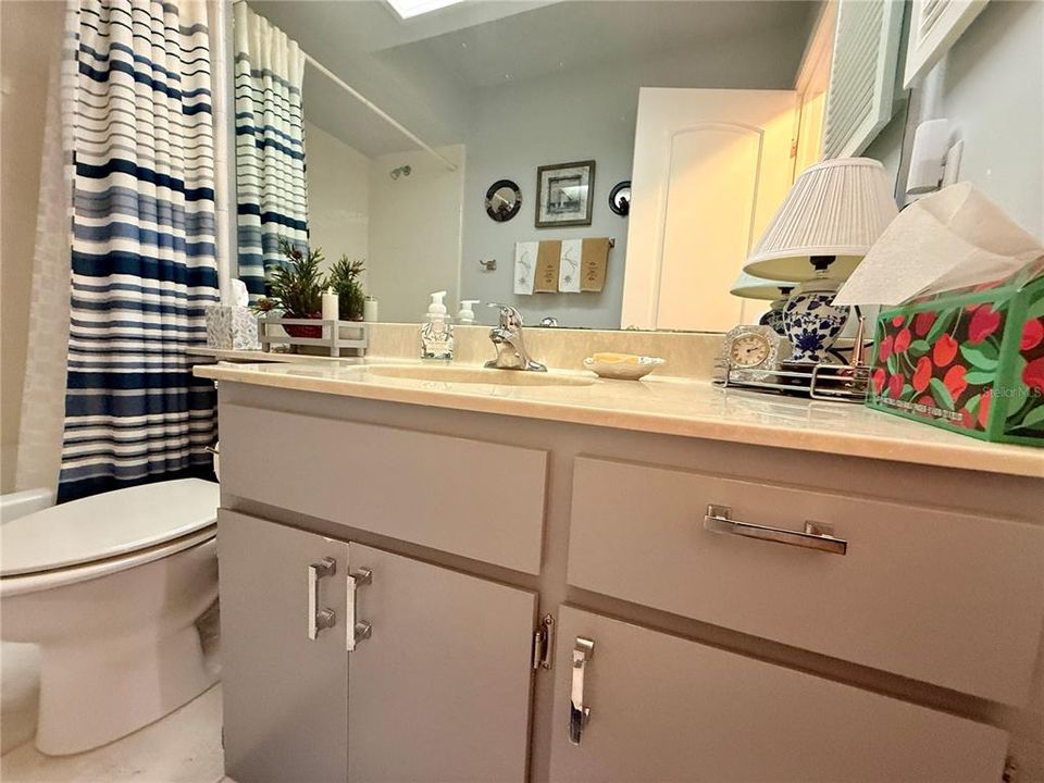 En Venta: $200,000 (2 camas, 2 baños, 1372 Pies cuadrados)