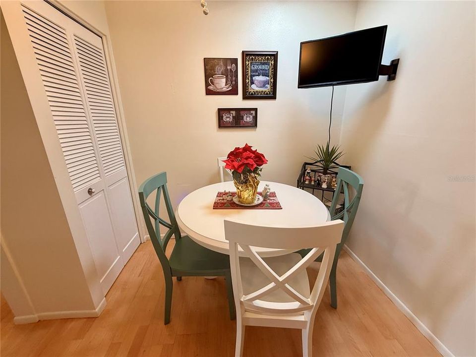 En Venta: $200,000 (2 camas, 2 baños, 1372 Pies cuadrados)