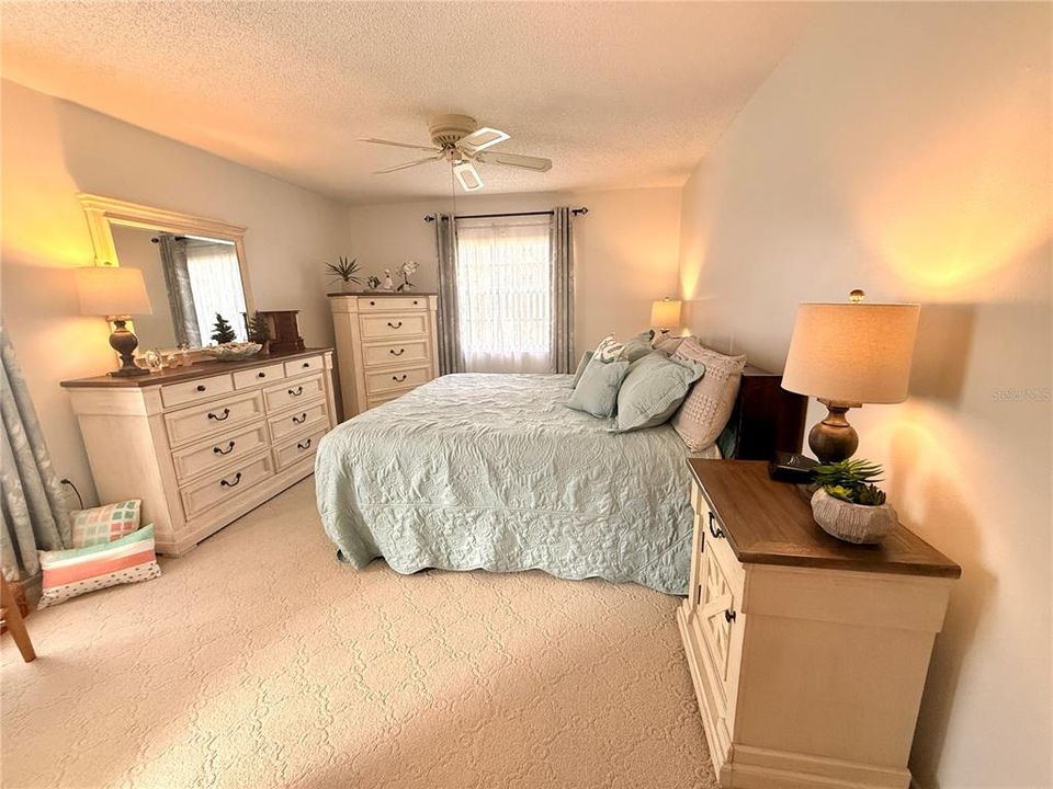 En Venta: $200,000 (2 camas, 2 baños, 1372 Pies cuadrados)