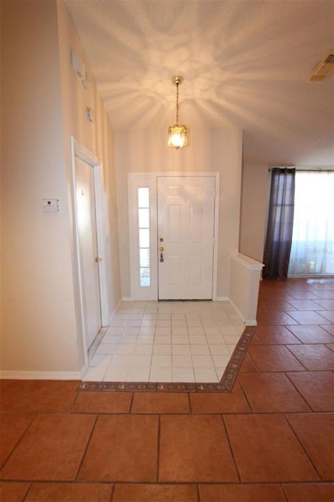 В аренду: $2,250 (3 спален, 2 ванн, 1568 Квадратных фут)