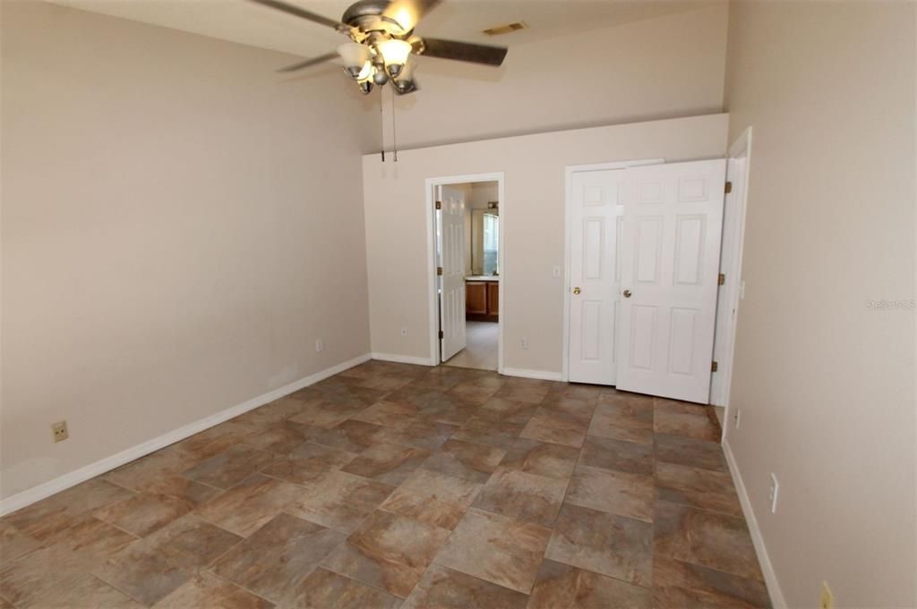 В аренду: $2,250 (3 спален, 2 ванн, 1568 Квадратных фут)