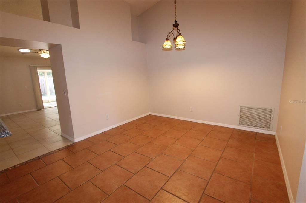 В аренду: $2,250 (3 спален, 2 ванн, 1568 Квадратных фут)