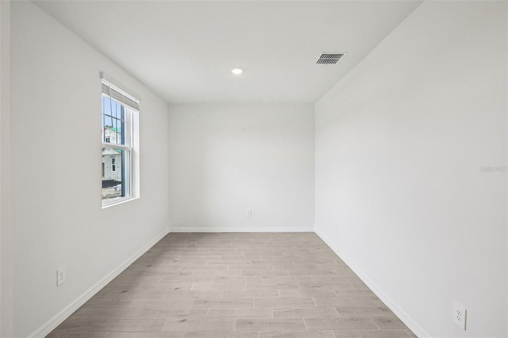 На продажу: $455,540 (4 спален, 2 ванн, 2503 Квадратных фут)