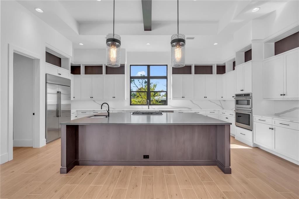 待售: $3,725,000 (4 贝兹, 4 浴室, 4343 平方英尺)