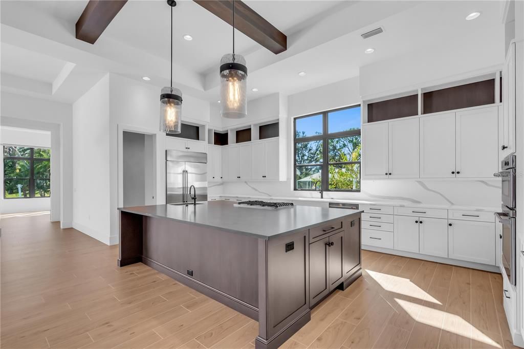 待售: $3,725,000 (4 贝兹, 4 浴室, 4343 平方英尺)