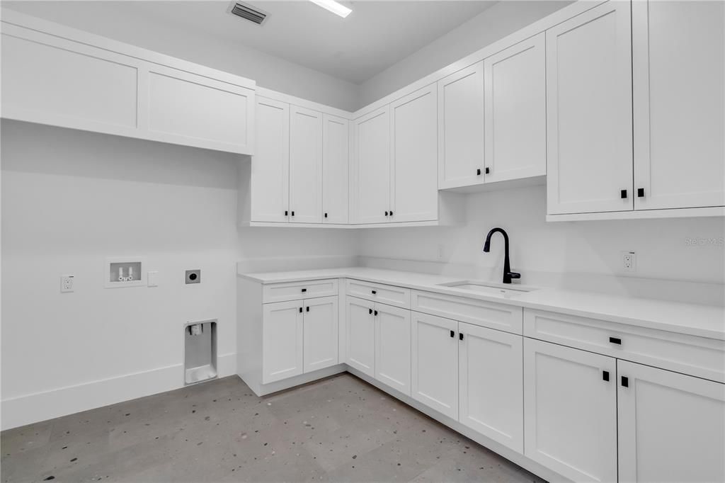 待售: $3,725,000 (4 贝兹, 4 浴室, 4343 平方英尺)