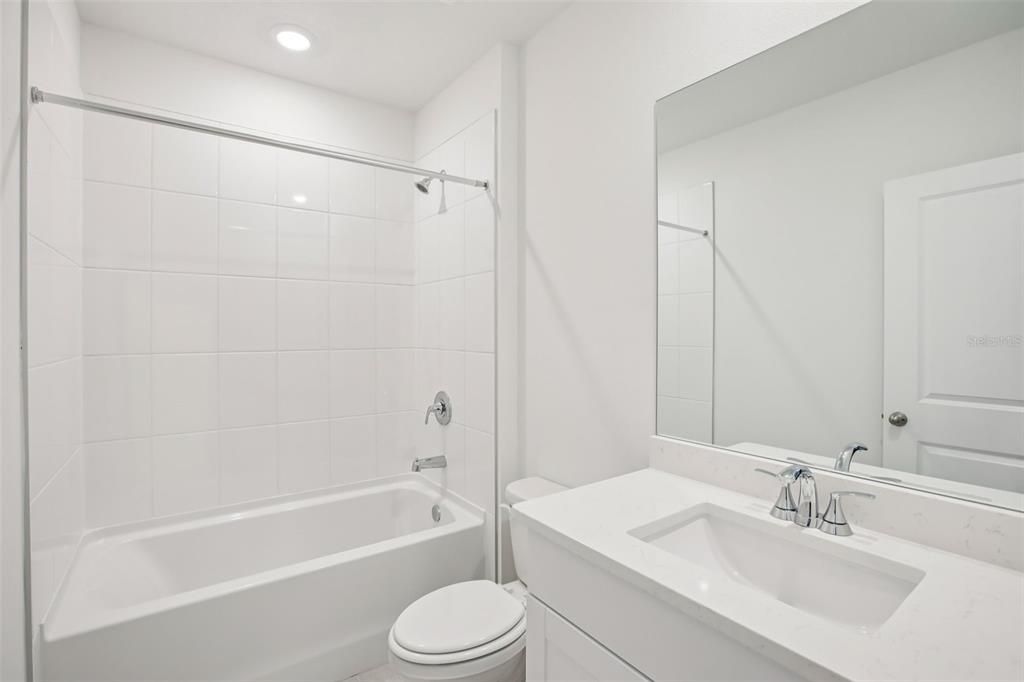 На продажу: $428,030 (4 спален, 3 ванн, 2193 Квадратных фут)