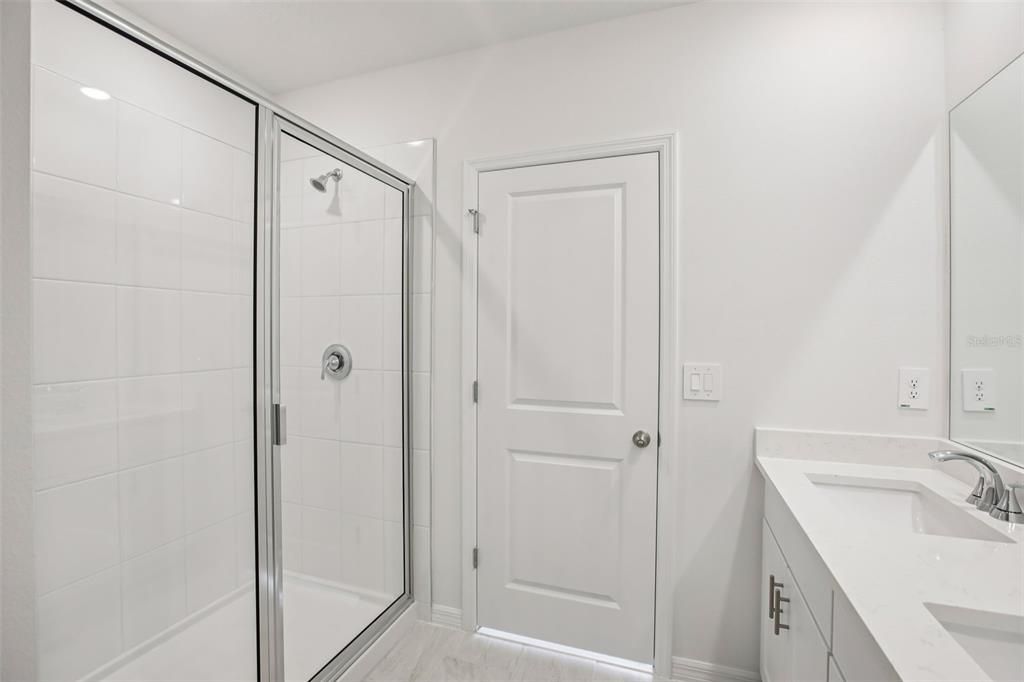 На продажу: $428,030 (4 спален, 3 ванн, 2193 Квадратных фут)