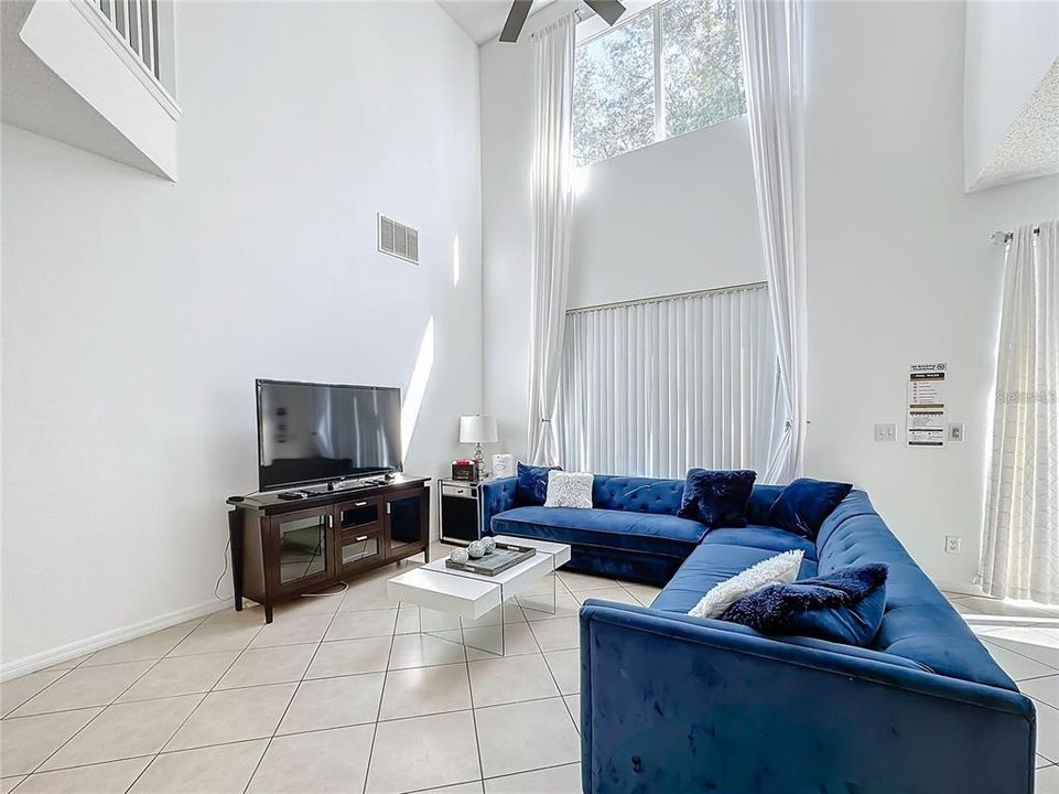 В аренду: $3,995 (5 спален, 4 ванн, 2881 Квадратных фут)