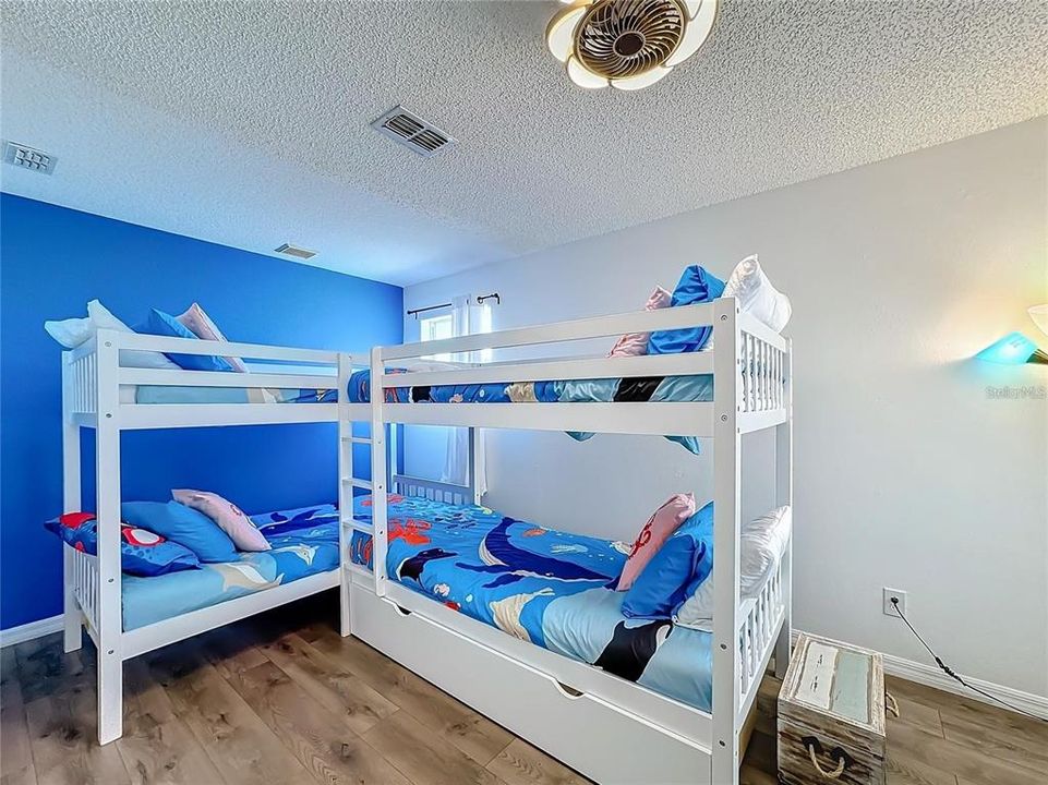 В аренду: $3,995 (5 спален, 4 ванн, 2881 Квадратных фут)