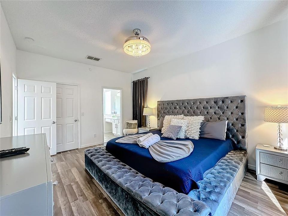 В аренду: $3,995 (5 спален, 4 ванн, 2881 Квадратных фут)