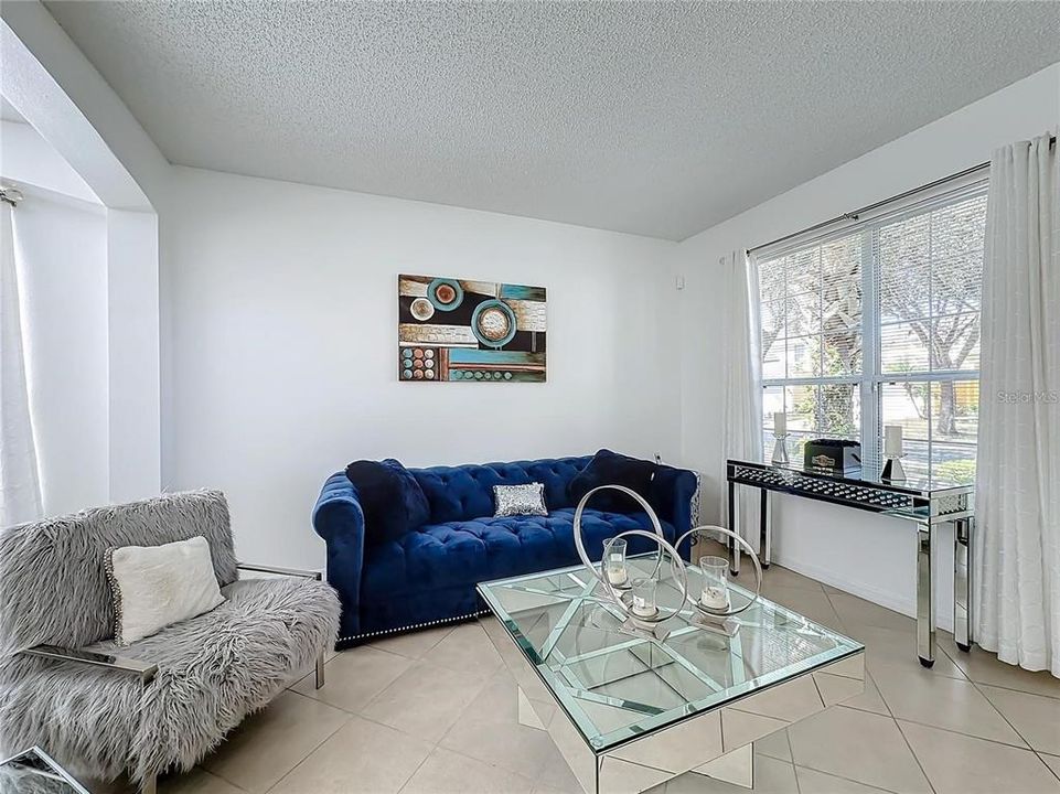 В аренду: $3,995 (5 спален, 4 ванн, 2881 Квадратных фут)