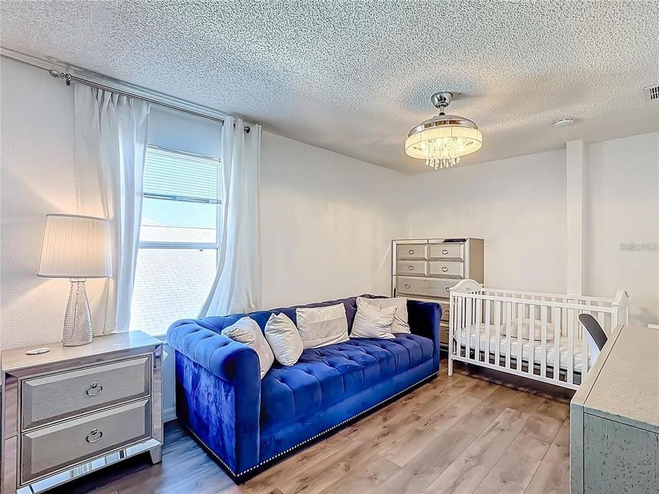 В аренду: $3,995 (5 спален, 4 ванн, 2881 Квадратных фут)