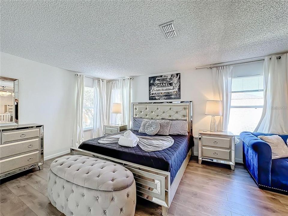 В аренду: $3,995 (5 спален, 4 ванн, 2881 Квадратных фут)