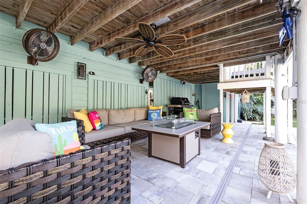 For Sale: $1,249,000 (4 beds, 3 baths, 2103 Square Feet)