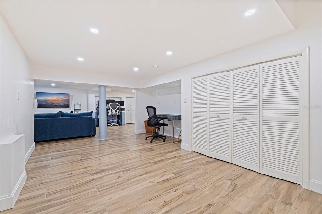 For Sale: $1,249,000 (4 beds, 3 baths, 2103 Square Feet)