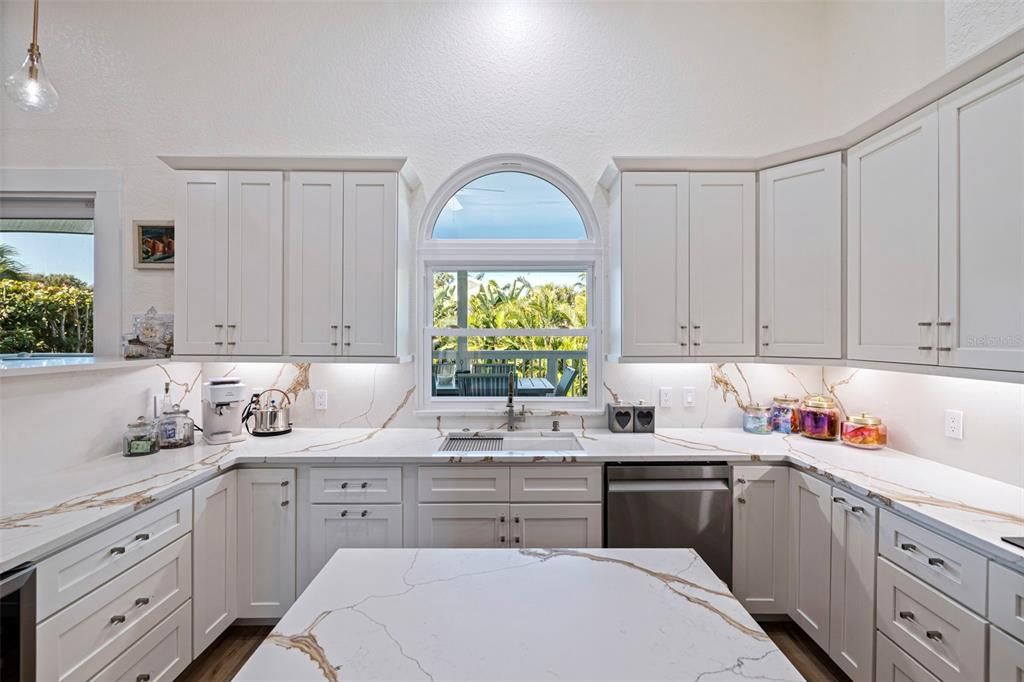 For Sale: $1,249,000 (4 beds, 3 baths, 2103 Square Feet)