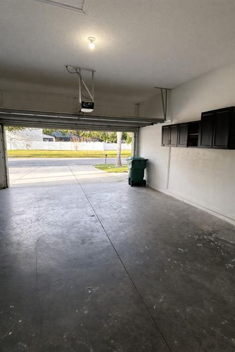 出租: $3,200 (5 贝兹, 3 浴室, 2544 平方英尺)