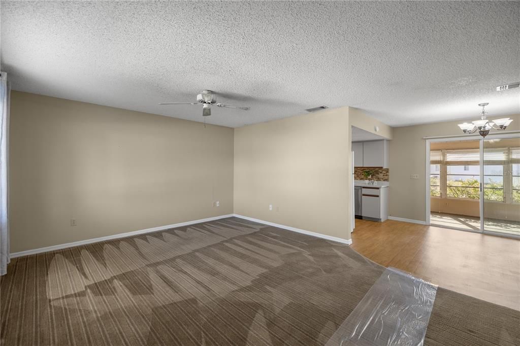 待售: $179,900 (2 贝兹, 2 浴室, 1008 平方英尺)