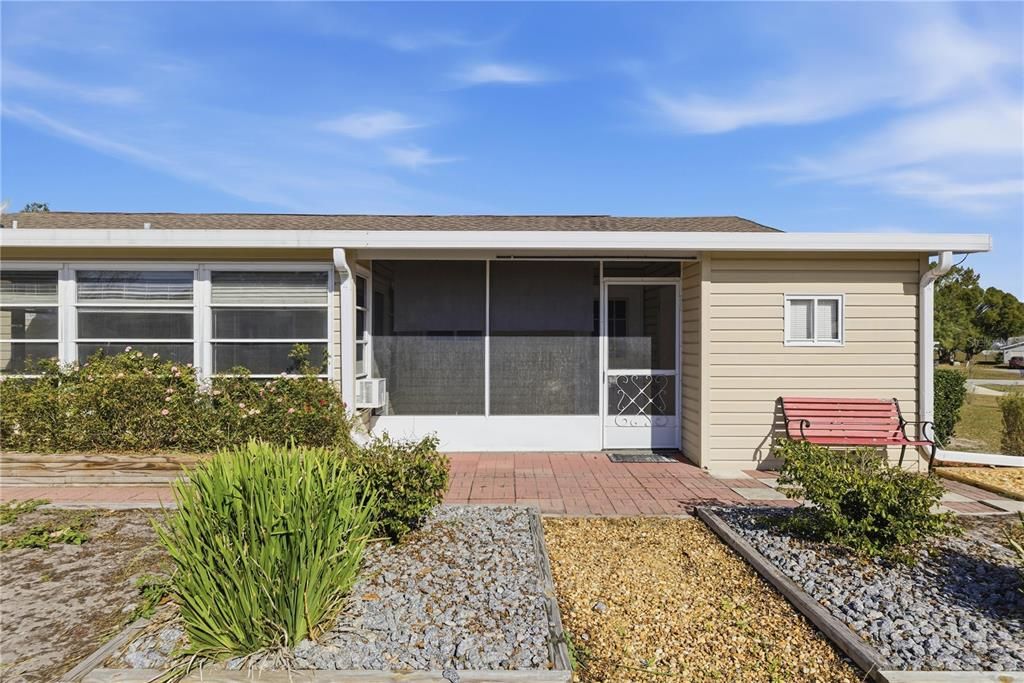 待售: $179,900 (2 贝兹, 2 浴室, 1008 平方英尺)