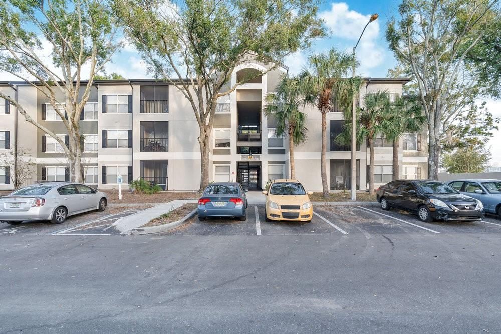 For Rent: $1,900 (3 beds, 2 baths, 1193 Square Feet)