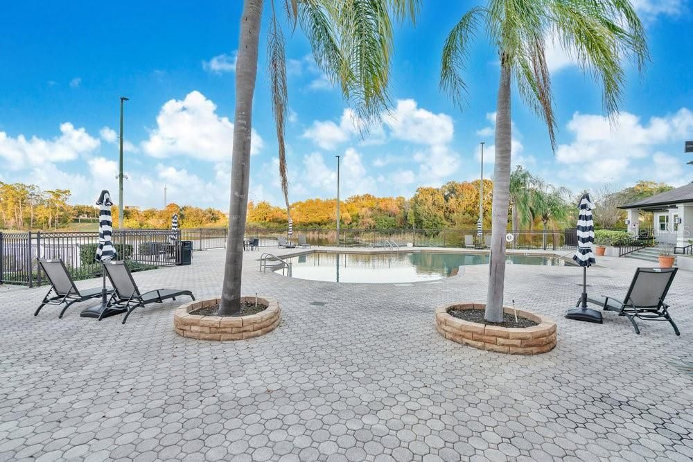 For Rent: $1,900 (3 beds, 2 baths, 1193 Square Feet)