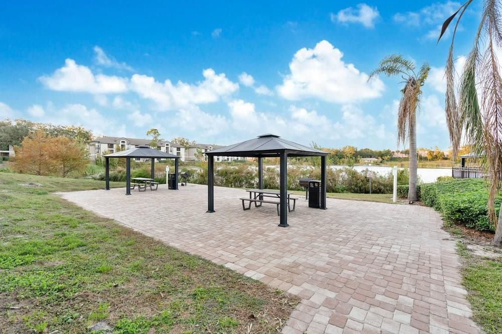 For Rent: $1,900 (3 beds, 2 baths, 1193 Square Feet)