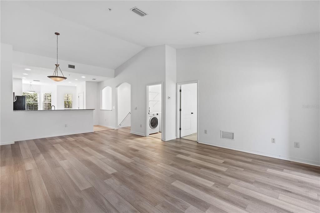 For Sale: $299,000 (3 beds, 2 baths, 1680 Square Feet)