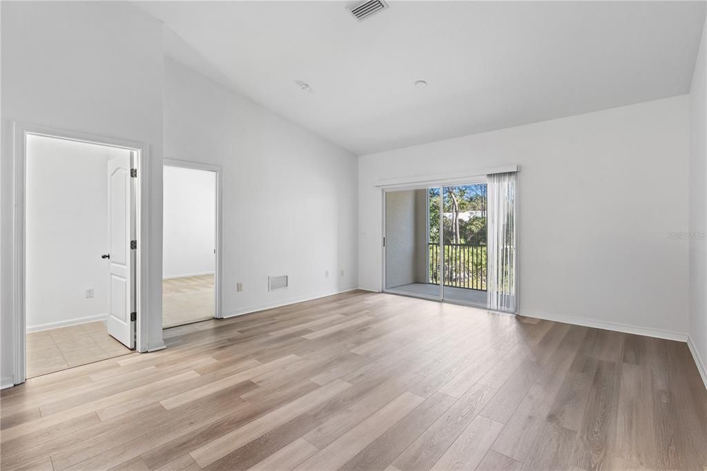 For Sale: $299,000 (3 beds, 2 baths, 1680 Square Feet)