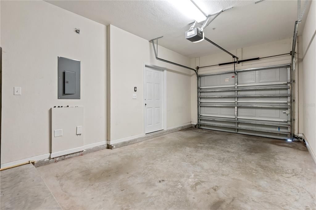 For Sale: $299,000 (3 beds, 2 baths, 1680 Square Feet)